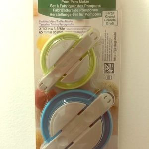 Pom-Pom Maker